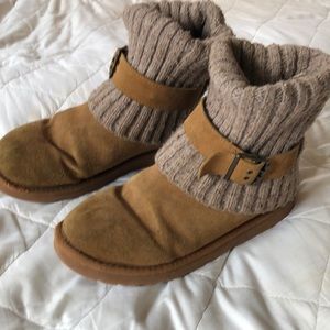 Women’s UGG boots size 8